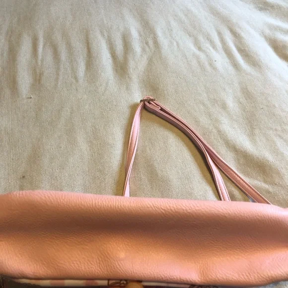 Hello Kitty Dearisimo shoulder bag - Picture 5 of 7